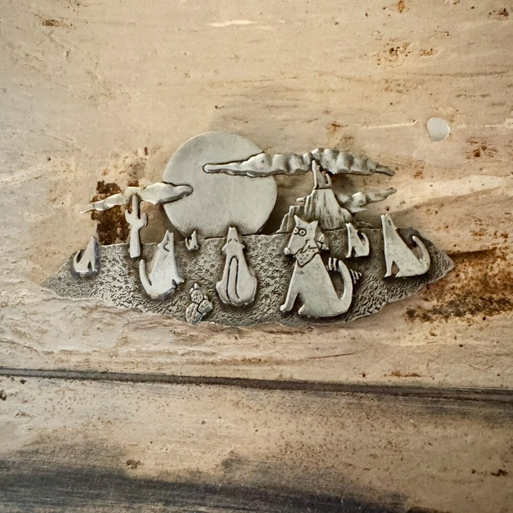 Brooch - Vintage JJ Pewter Brooch – Howling Coyotes at Sunset Scene